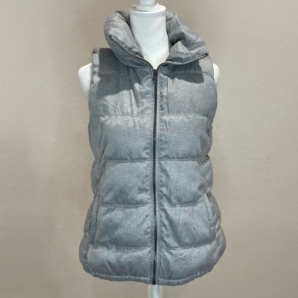 EUC OLD NAVY PUFFER VEST